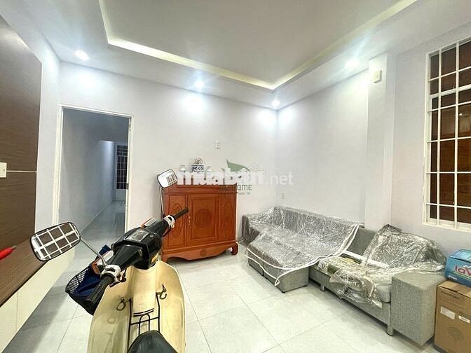 NHÀ CẤP 4  2 PHÒNG NGỦ Ở BẮC NHA TRANG GIÁ 8 TRIỆU/ THÁNG