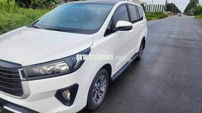 Toyota Innova 2021 2.0E - 11000 km