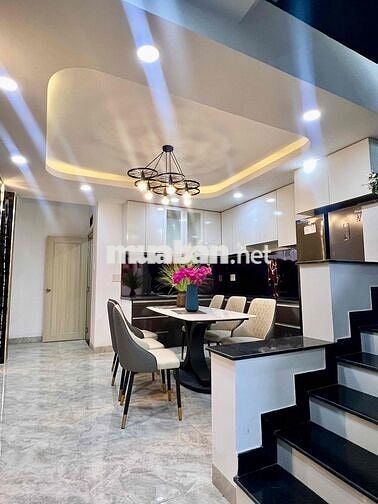 Nhà Phố Mới Đẹp DT 260m2 1Trệt 1Lửng 3Lầu 5Pn 5Wc Sẳn Máy Lạnh