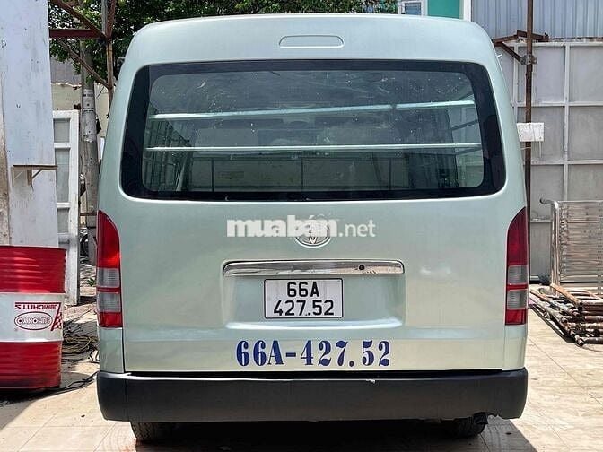 Toyota Hiace 2011 - 123 km