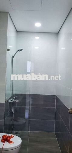 CHO THUÊ 2PN, 3 MÁY LẠNH GIÁ 6TR, CH MẶT TIỀN QL1K