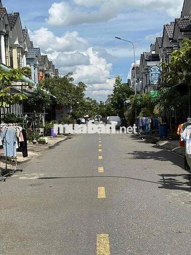 NHÀ TRỆT LẦU HÀNG HIẾM KDC ĐỒNG BỘ THUẬN AN BÌNH DƯƠNG