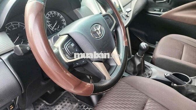 Toyota Innova 2021 2.0E - 11000 km