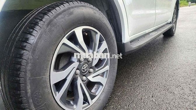 Toyota Innova 2021 2.0E - 11000 km