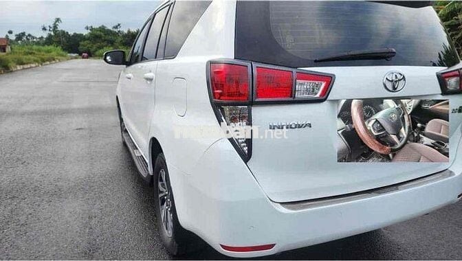 Toyota Innova 2021 2.0E - 11000 km