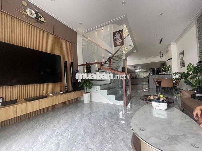 Nhà hiện đại trung tâm Tp.Bảo Lộc Full thổ cư Hàng hiếm 2 oto né nhau