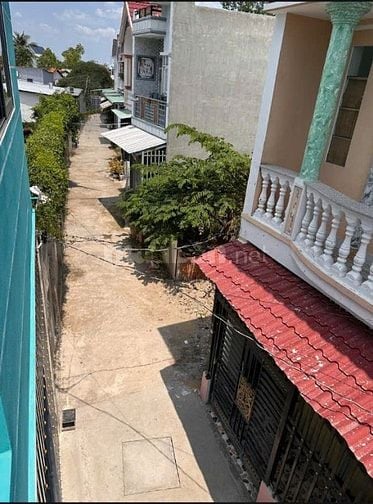 3 tầng đúc BTCT- Cần Giuộc, Long An- sổ sẵn công chứng liền, hỗ trợ NH