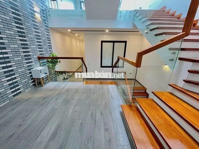 Cho thuê nhà 19A Tam Đảo, Phường 15, Quận 10 thông ra Trường Sơn