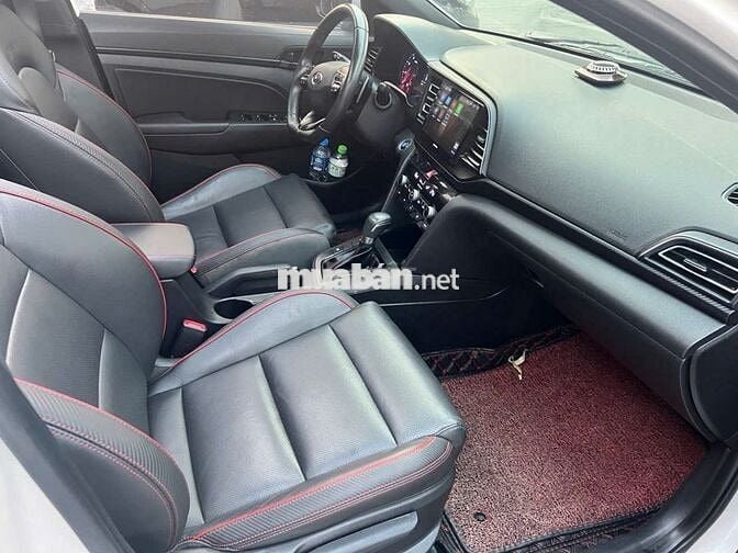 Elantra sản xuất 2019 AT bản 1.6 spot odo 8.3 vạn