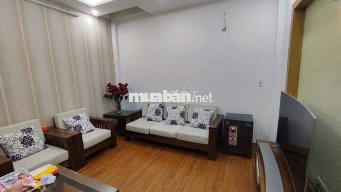 Nhà Đại Mỗ, ngõ ô tô, 2 thoáng, view hồ cực mát, bán đất tặng nhà 4t