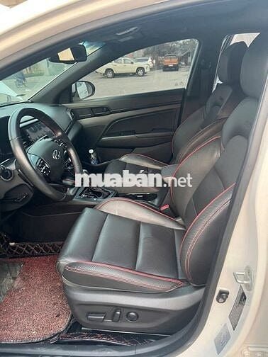 Elantra sản xuất 2019 AT bản 1.6 spot odo 8.3 vạn