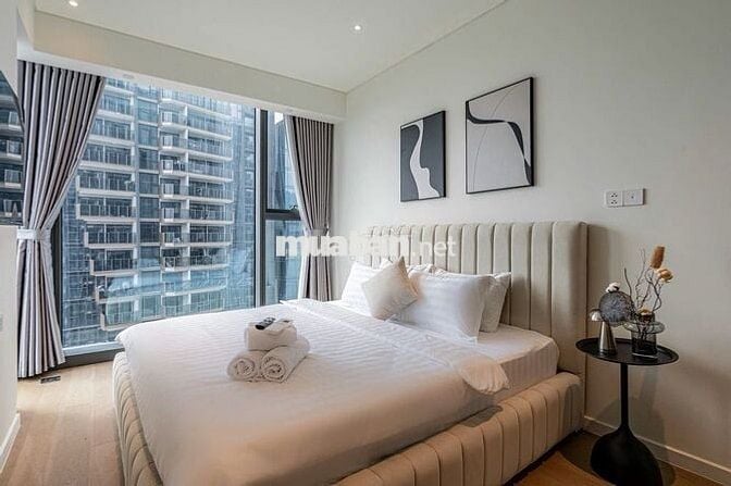 CHO THUÊ GẤP CĂN HỘ SAIGON ROYAL 2PN1WC GIÁ CHỈ 18TR. LH XEM NHÀ NGAY
