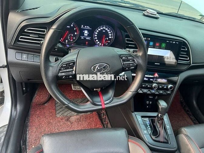 Elantra sản xuất 2019 AT bản 1.6 spot odo 8.3 vạn