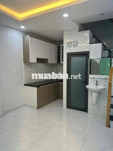 NHÀ MỚI ĐẸP 3 LẦU 3 PHÒNG - HẺM THÔNG - GIÁ CHỈ HƠN 4T