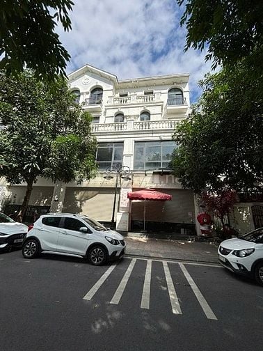Shophouse mặt đường 52m, ngay 66 tòa chung cư Vinhomes Ocean Park 1