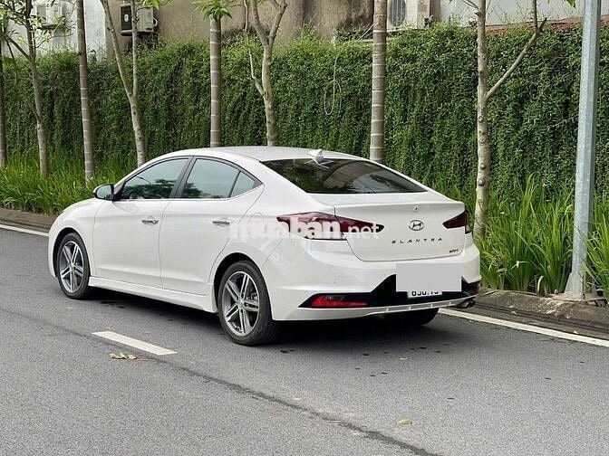 Elantra sản xuất 2019 AT bản 1.6 spot odo 8.3 vạn