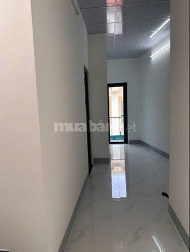 3 tầng đúc BTCT- Cần Giuộc, Long An- sổ sẵn công chứng liền, hỗ trợ NH