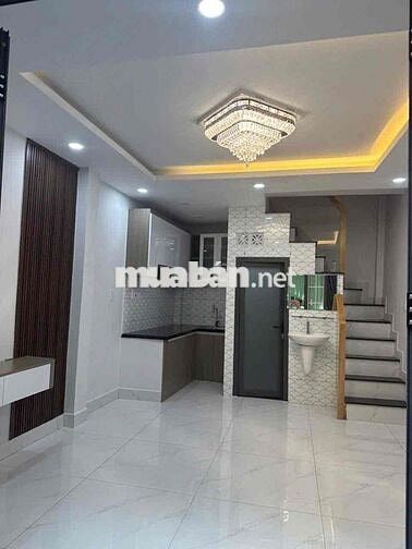 NHÀ MỚI ĐẸP 3 LẦU 3 PHÒNG - HẺM THÔNG - GIÁ CHỈ HƠN 4T