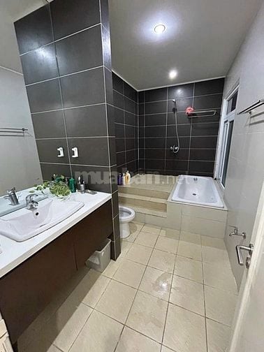 Cho thuê nhà nguyên căn liền kề khu Sadeco Phước Kiển A