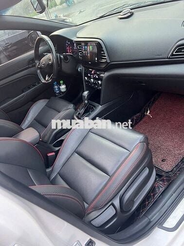 Elantra sản xuất 2019 AT bản 1.6 spot odo 8.3 vạn