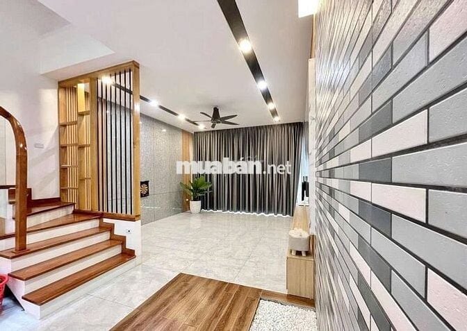 Cho thuê nhà 19A Tam Đảo, Phường 15, Quận 10 thông ra Trường Sơn