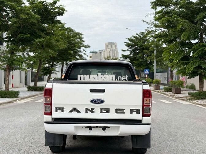 Ford Ranger XLS sản xuất 2020 AT bản 2.2 nhập khẩu