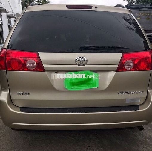 Toyota Sienna 2008  - odo 100.000