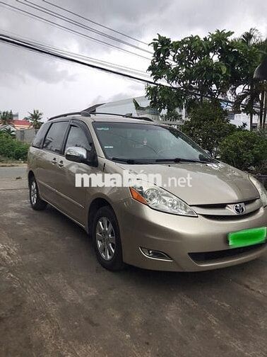 Toyota Sienna 2008  - odo 100.000