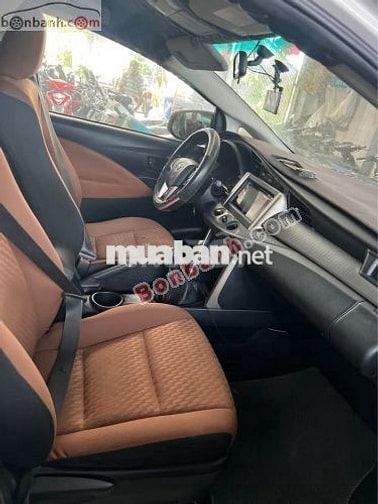 Toyota Innova 2.0E 2019