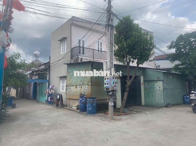 🏡 Cho thuê nhà 2 mặt tiền 1 lầu 1 trệt dt 9x10m , Đường 10m, kho....