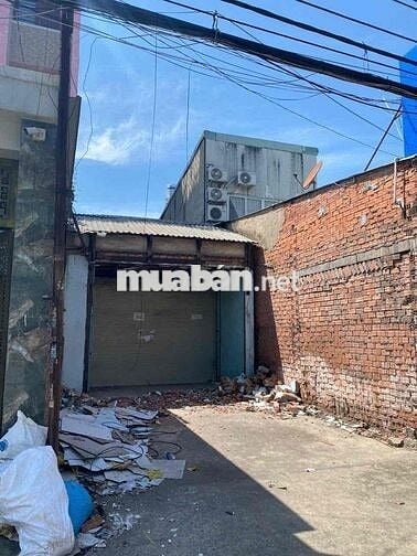 Mặt bằng kinh doanh 122m2 mặt tiền đường DT743.