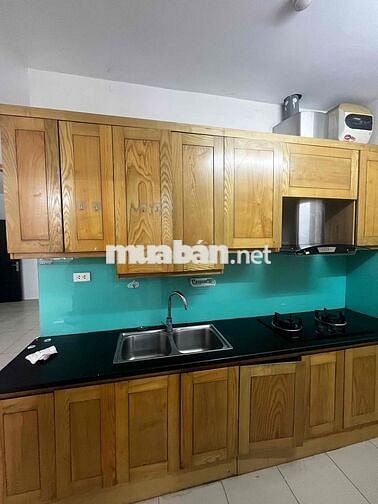 Căn hộ chung cư ,diện tích 90m2.Ba phòng ngủ, 2WC ,nóng lạnh