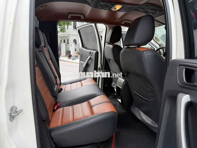 Ford Ranger XLS sản xuất 2020 AT bản 2.2 nhập khẩu