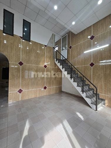 Bán nhà kiên cố gác đúc kiệt 956 Trường Chinh Căn nhà giá tốt duy nhất
