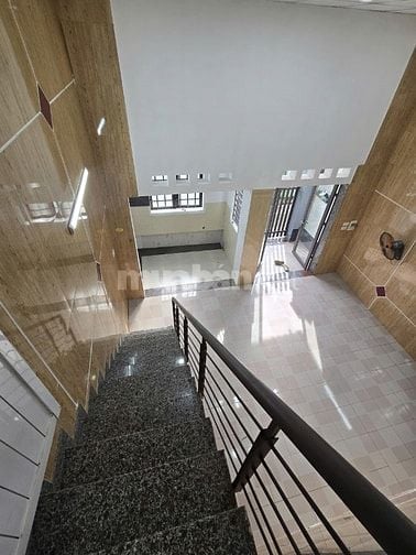 Bán nhà kiên cố gác đúc kiệt 956 Trường Chinh Căn nhà giá tốt duy nhất