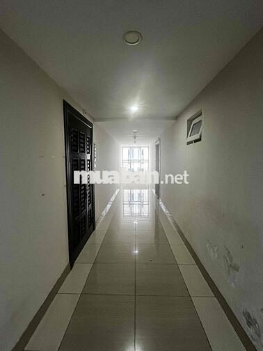 Căn hộ chung cư ,diện tích 90m2.Ba phòng ngủ, 2WC ,nóng lạnh