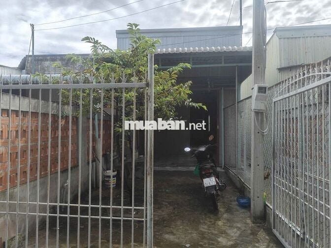 Cần bán gấp căn nhà cấp 4 ở 1/ đường Tân Xuân 6 , 92m2 SHR giá 910tr