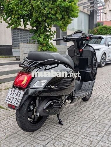 GTS SuperTech 300 HPE Đen 2022