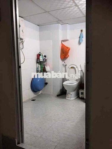 định cư bán ching cư lầu 2 Khu chợ lơn q5