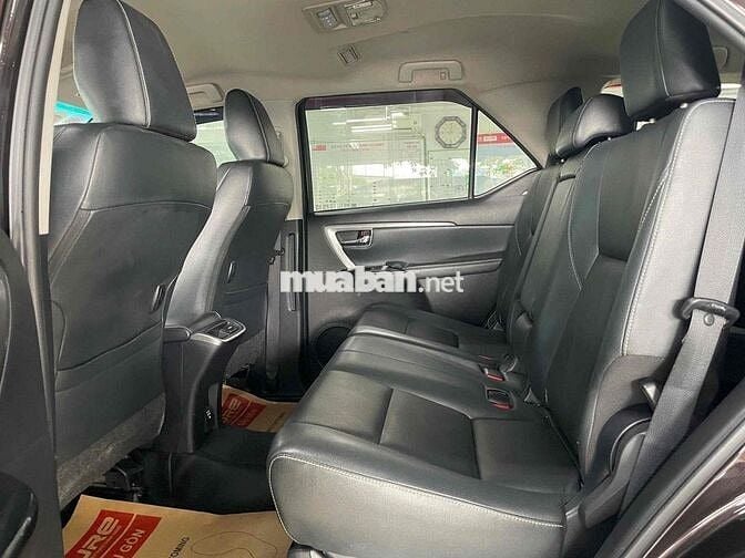 Toyota Fortuner 2020 2.4G 4x2 AT - 1 chủ đi ít