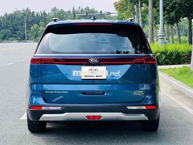Kia Carnival 2021 2.2D Premium 8 chỗ - 39000 km