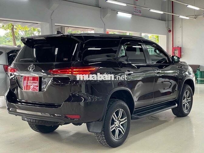 Toyota Fortuner 2020 2.4G 4x2 AT - 1 chủ đi ít