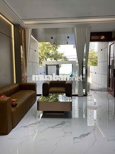 Cho thuê nhà nguyên căn 1 hầm+3 tầng mặt tiền đường Lê Thị Chợ full nt