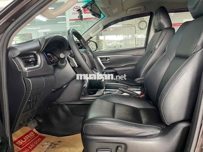 Toyota Fortuner 2020 2.4G 4x2 AT - 1 chủ đi ít