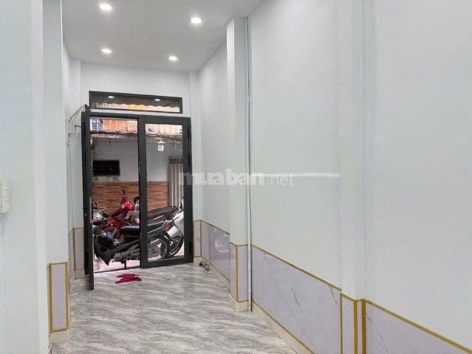 Nhà bán Trần Hưng Đạo (2 x 12) 2 tầng + lửng - Quận 1