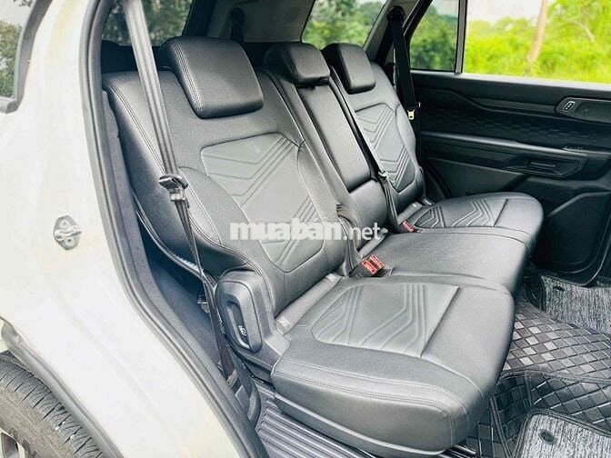 Ford Everest Ambiente 2.0L 4x2 AT sản xuất 2025