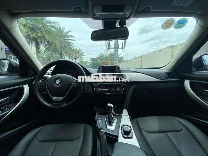 BMW 320i 2015 - Xe gia đình, sang trọng
