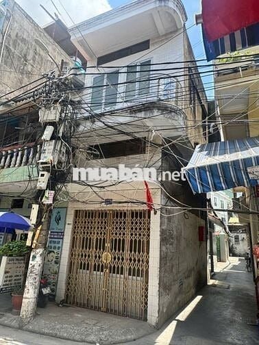 Nhà hai tầng, 20m2, 02 mặt thoáng phố Chợ Cột đèn, oto đỗ cửa