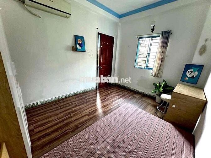 NHÀ NGUYÊN LẦU 2PN – FULL NỘI THẤT, XE HƠI ĐẬU TRƯỚC CỬA – CHỈ 7TR/TH