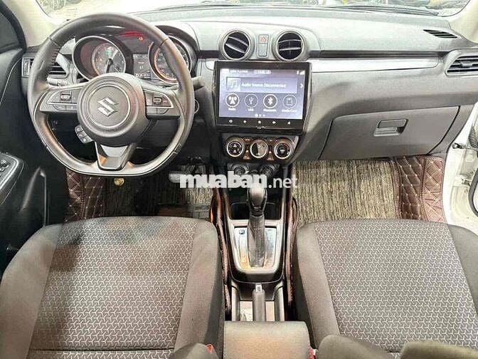 Suzuki Swift 2022 - 8000 km Đồ Chơi Full